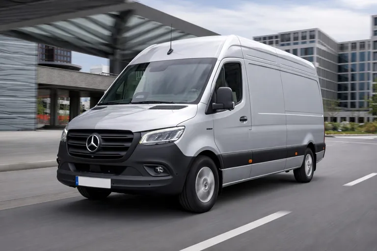 Elektrikli Minibüse Türkiye İmzası