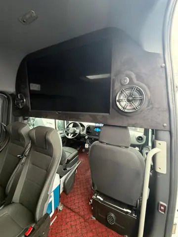 Mercedes Sprinter 15+1 küçük görsel 2